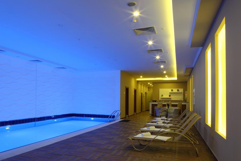 קוג'לי Luxor Garden Hotel מראה חיצוני תמונה