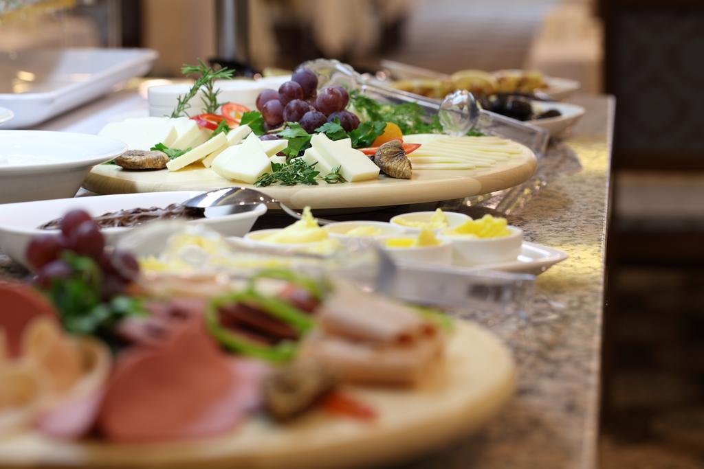 קוג'לי Luxor Garden Hotel מראה חיצוני תמונה