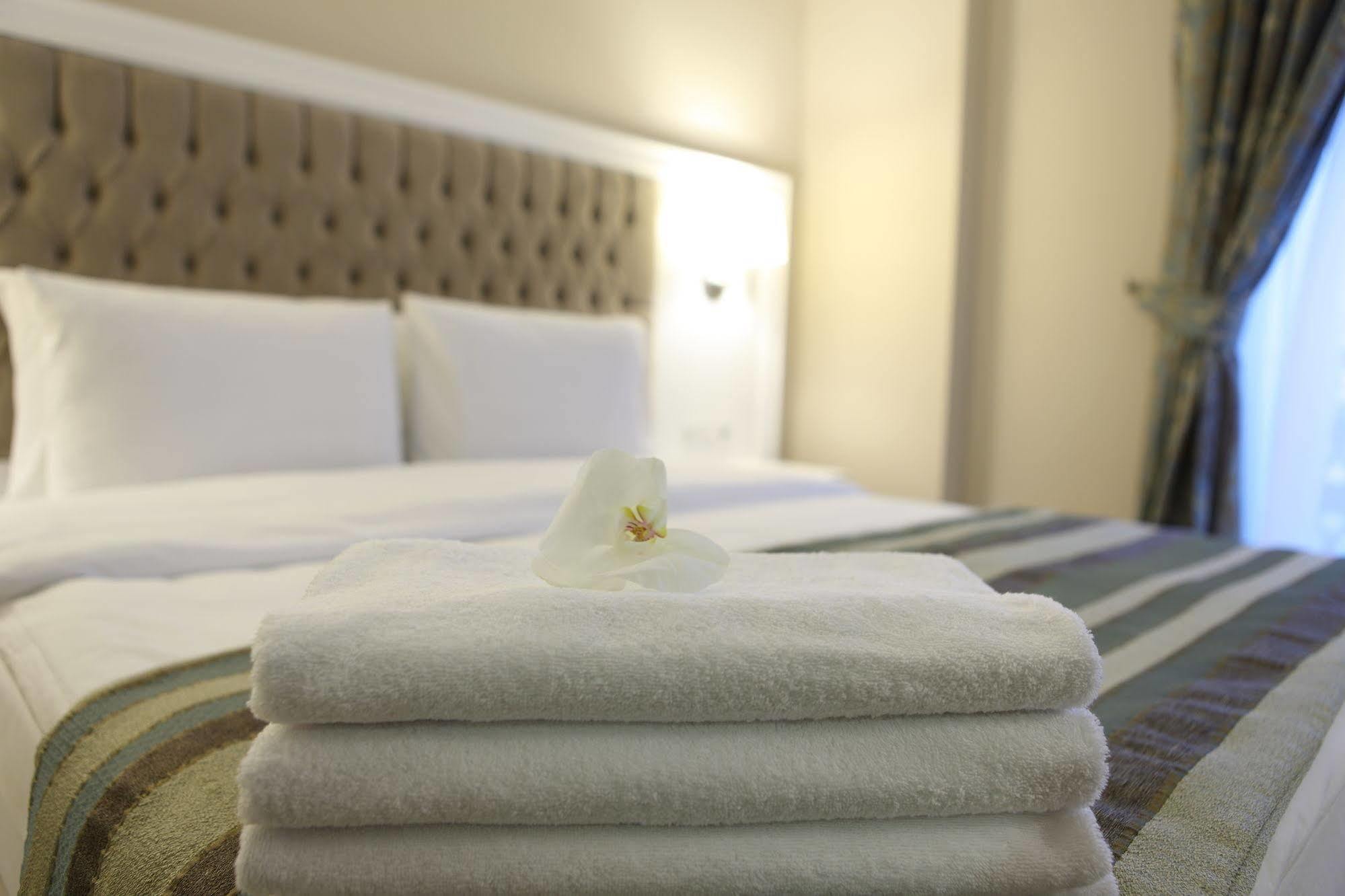 קוג'לי Luxor Garden Hotel מראה חיצוני תמונה