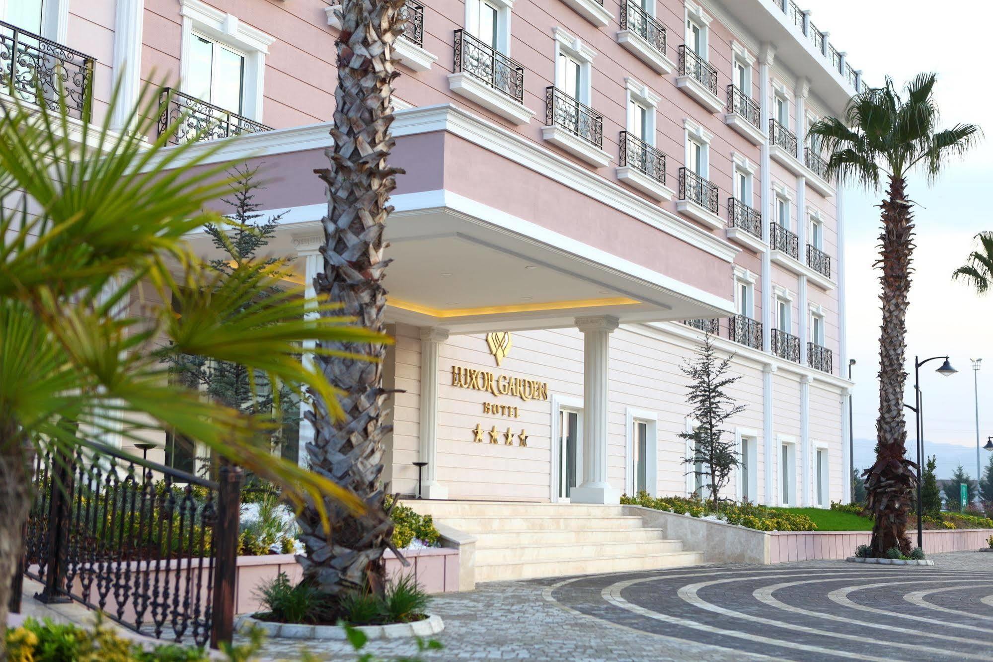 קוג'לי Luxor Garden Hotel מראה חיצוני תמונה